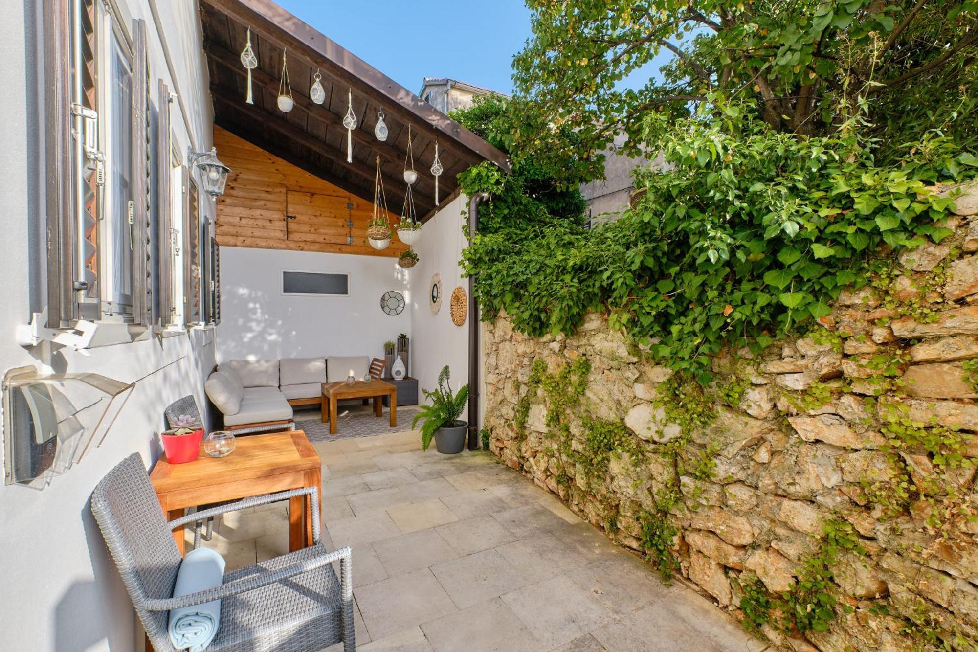 Dolphin Suites Veli Lošinj Extérieur photo